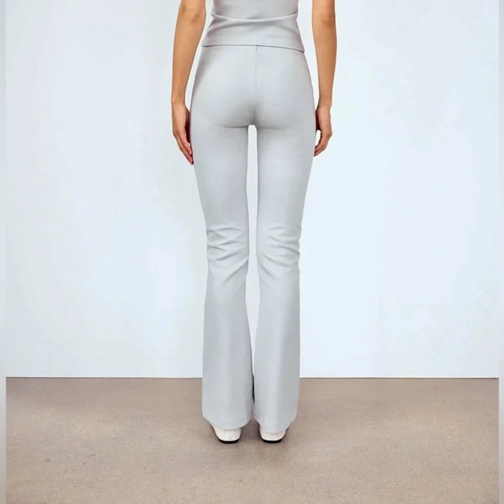 Zara NWT Light gray belted interlock stretchy flare pants, thick material